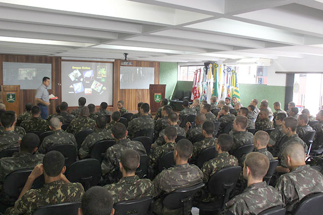 Palestra anti drogas 30 BI Mec (7)internet