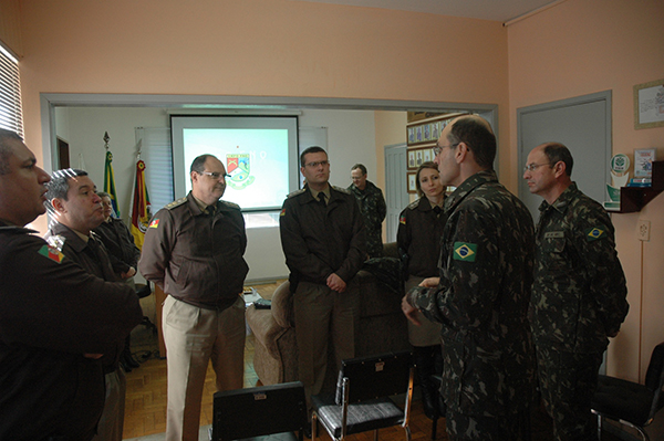 045 visita do cmt da 1ª bda c mec ao crpo fno (3)