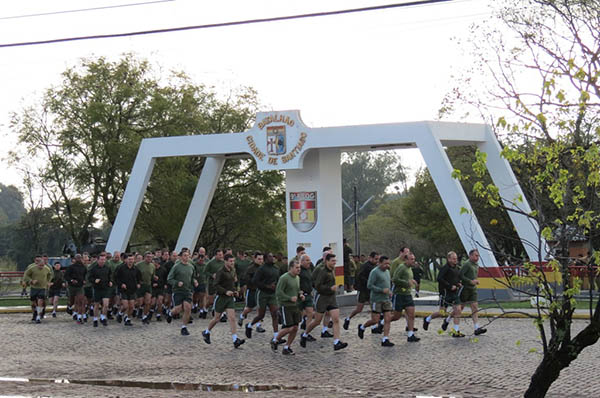 1BdaCMec Corrida Centralizada 01