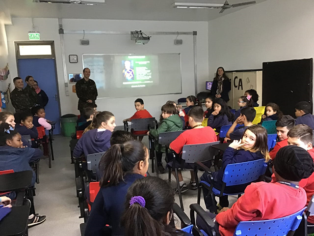 Palestra Dia do Soldado Colegio10